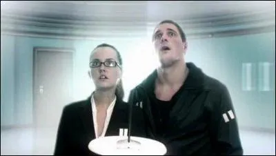 Le gant du policier du futur ne fait apparement pas :