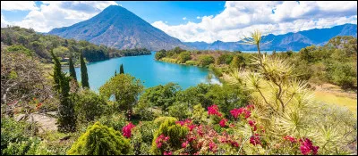Cette monnaie porte le même nom qu'un oiseau multicolore très rare qui sert de symbole à ce pays.