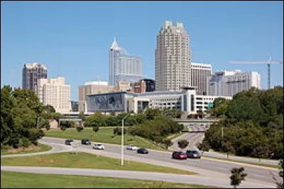 Walter Raleigh - De quel état des États-Unis la ville de Raleigh est-elle la capitale ?