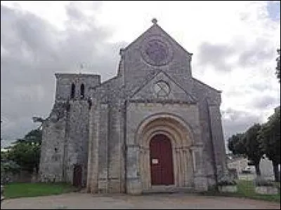 Nous terminons notre balade devant l'église Saint-Laurent de Villeneuve. Village du vignoble des des Côtes-de-Bourg, dans l'aire urbaine Bordelaise, il se situe dans le département ...