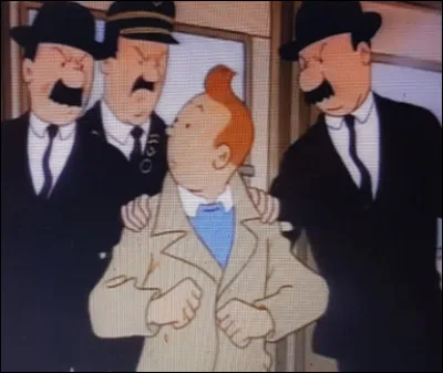 Tintin est accusé d'avoir volé quelque chose, de quoi s'agit-il  ?