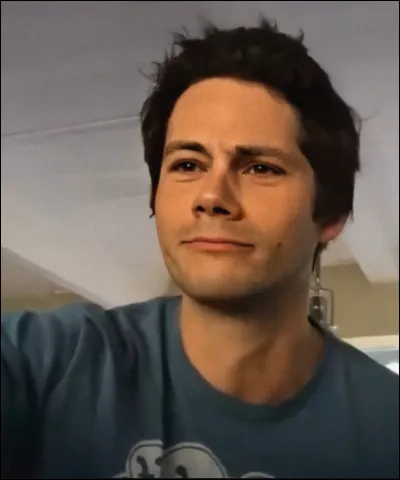 Quelle est la couleur de la Jeep de Dylan dans "Teen Wolf" ?