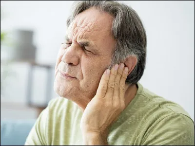 Comment d'une manière générale les personnes âgées entendent-elles les sons forts ?