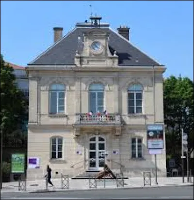 Je vous emmène en Île-de-France, à Rosny-sous-Bois. Ville d'un peu plus de 46 000 habitants, dans la Petite Couronne, elle se situe dans le département ...