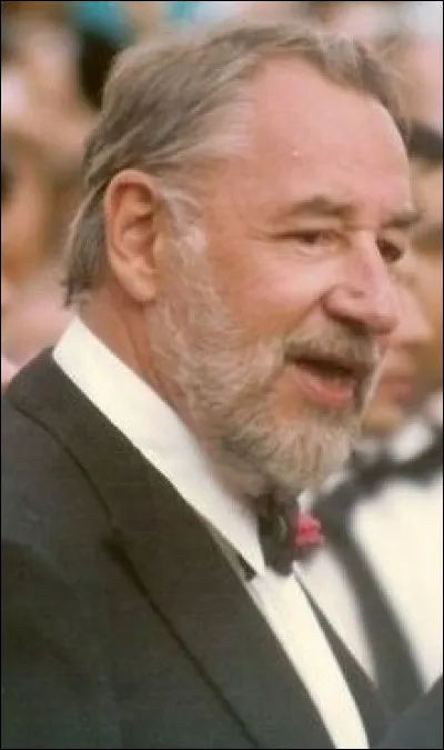 Quel est le premier film avec Philippe Noiret ?