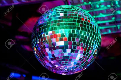 Chant comme "Et tu chantes, chantes, chantes ce refrain qui te plaît" : quel groupe en était l'interprète dans les années 80 ?