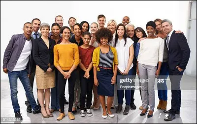 En l'an 2000, la population européenne s'élevait à...