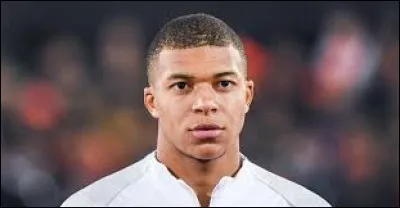 Si tu devais te marier avec l'un de ces hommes célèbres, avec qui voudrais-tu que ce soit ?