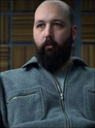 De quoi est suspecté le personnage de Youssef Kerkour ?