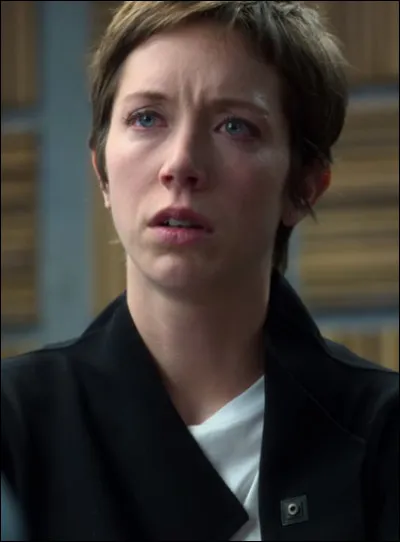 De quoi est suspecté le personnage de Sara Giraudeau ?