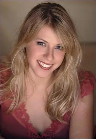 Jodie Sweetin incarne Stephanie Tanner dans cette srie :