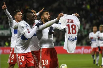 Cette célébration du Lyonnais Nabil Fékir, exécutée lors d'un derby en 2017, a été faite pendant la rencontre enregistrant la plus grande différence de buts entre les deux clubs dans l'histoire de leurs derbys.