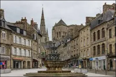 Laquelle de ces villes se situe dans les Côtes-d'Armor ?