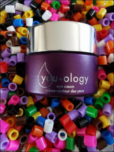 Quel produit me permet d'atténuer rides et cernes ?