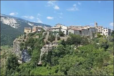 Village perché Bas-Alpin, Méailles se situe en région ...