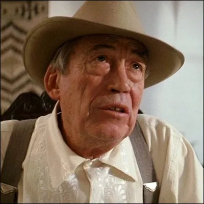 Dans quel film John Huston joue-t-il ce vilain ?