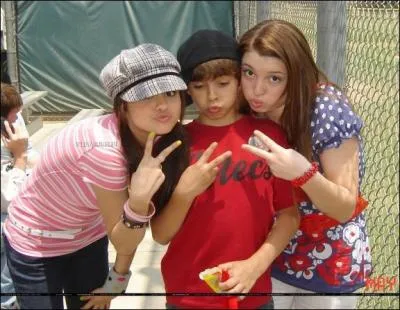 Quelle est la première série de Selena Gomez ?