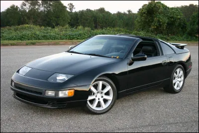 Le nom de 300ZX me rappelle vaguement un coupé et je ne me rappelle plus très bien le nom de son constructeur. Comment s'appelle-t-il ?