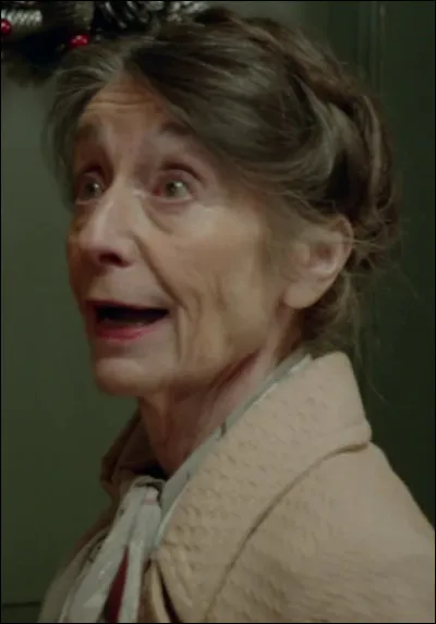 À quel étage habite Mme Dubreuil ?