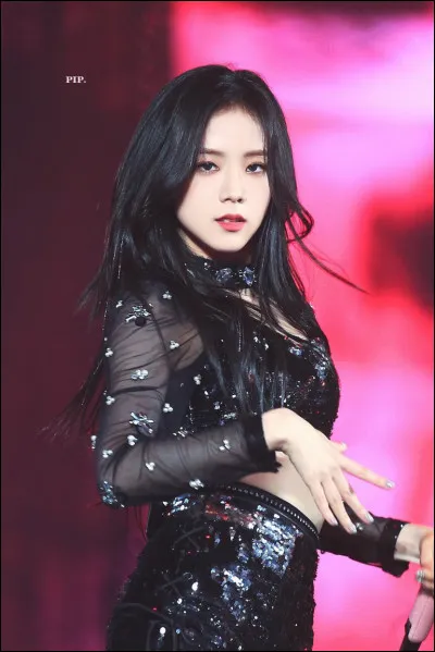 Jisoo a...