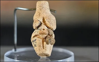 Depuis le début des fouilles en 2014, ce ne sont pas moins de [combien ?] de statuettes qui ont été retrouvées à Renancourt (Somme)