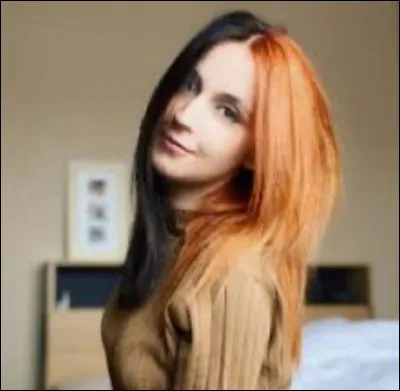 Qui est cette youtubeuse ?