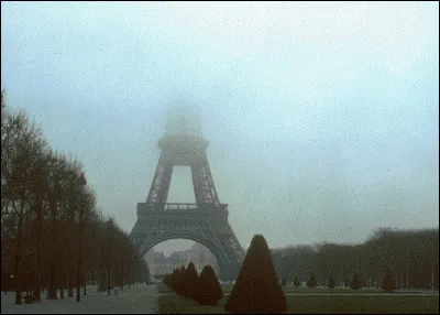 Nu comme "nuage" : quels sont ces nuages bas inférieurs à une altitude de quelques centaines de mètres qui forment du brouillard quand ils touchent le sol ?