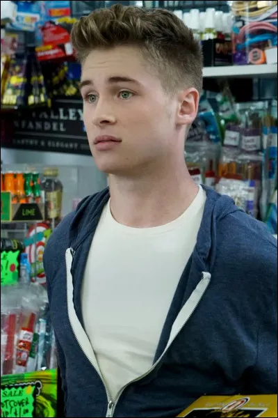 Avec qui Brick a-t-il couché dans la saison 1 ?