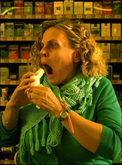 Dans quel film le personnage d'Audrey Tautou se lie-t-il d'amitié avec un "homme de verre" ?