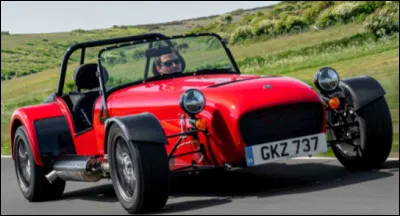 Quelle est cette marque de voiture ?
