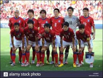 Quelle &eacute;quipe asiatique, affront&eacute;e en 1986, s'inclina 4-1 lors du deuxi&egrave;me match ?