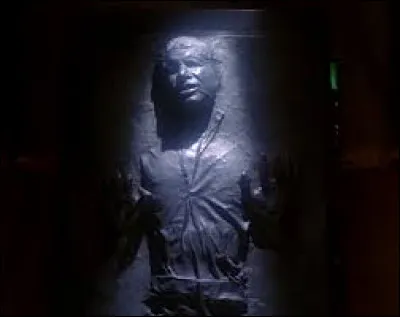 Dans la saga "Star Wars", lequel de ces personnages est figé dans la carbonite ?