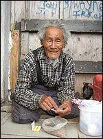 L'habitation des Inuits quand ils partent chasser en hiver est :