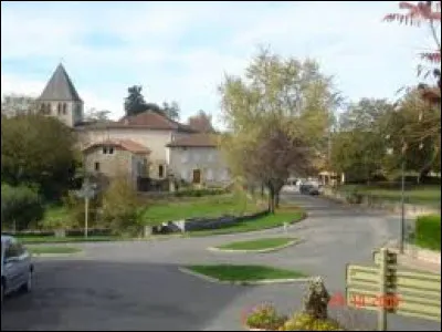 Je vous emm&egrave;ne en Occitanie, &agrave; Gorses. Commune dans le Quercy, elle se situe dans le d&eacute;partement ...