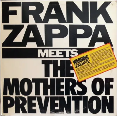 Dans l'album "Frank Zappa meets the Mothers of Prevention", contre qui Zappa lance-t-il des flèches acérées en 1985 ?