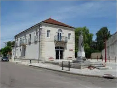 Is-en-Bassigny est un village Haut-Marnais situé dans l'ancienne région ...