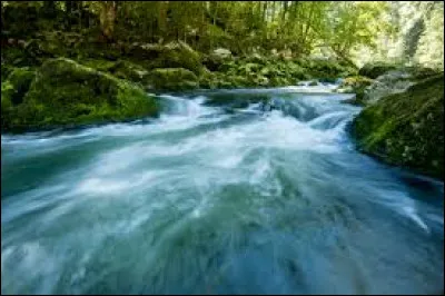 La Moskova est une rivi&egrave;re de Russie qui traverse Moscou : (Ceci n'est pas la rivi&egrave;re de Moskova)