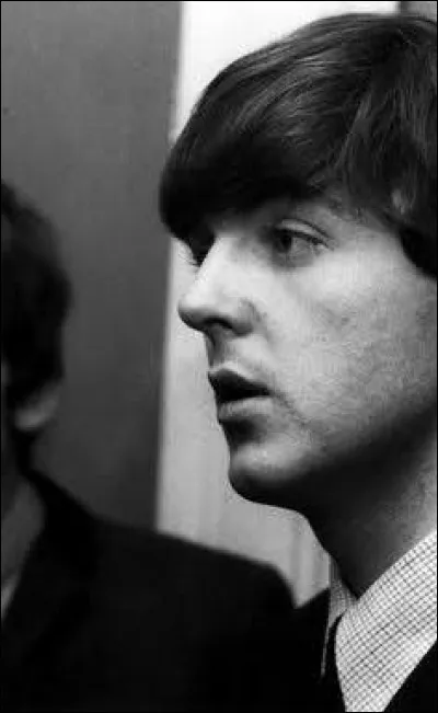 Dans l'album ''McCartney", c'est lui qui joue de tous les instruments et fait toutes les voix.