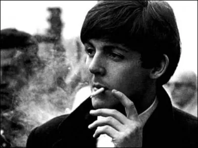 Cochez la femme qu'il n'a jamais &eacute;pous&eacute;e.