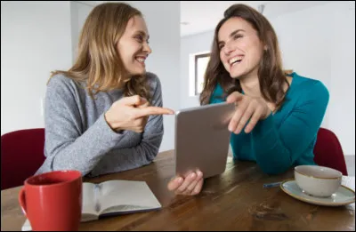 Tu vas chez un ami et dans sa maison, il n'y a pas de réseau ni de connexion internet ni de wifi. Que fais-tu ?