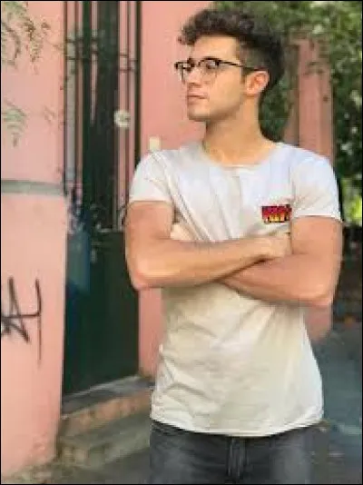 Comment s'appelle-t-il ?