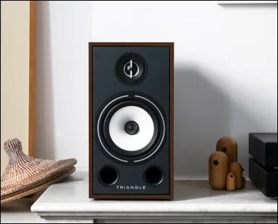 Quelle doit être la longueur d'un rectangle de largeur 4 cm pour avoir la même aire qu'un carré de 8 cm de côté ?