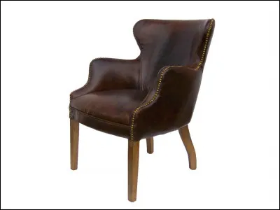 En face de mon bureau se trouvent deux meubles. Comment s'appellent-ils ?