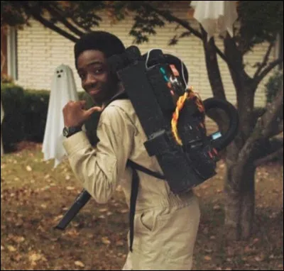 9e personnage : comment s'appelle-t-il ?