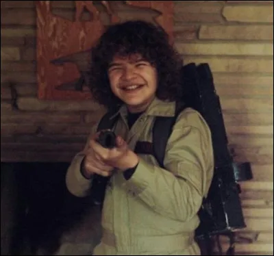 Et pour finir 10e personnage : comment s'appelle-t-il ?