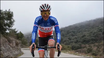 Toujours en cyclisme, que signifie l'expression "visser" ?