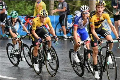 En cyclisme, que signifie l'expression "se mettre sur le flanc" ?