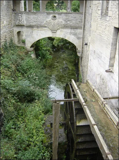 Quel révolutionnaire français surnommait-on "hon-hon" ?