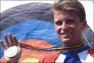 Quel est le sport de Sébastien Flute ?