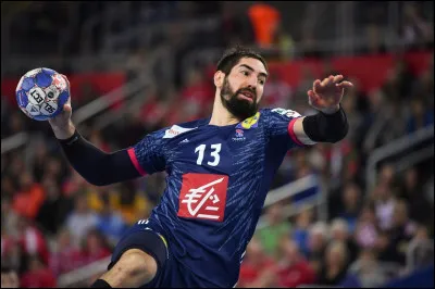 En 18 saisons disputées, combien Nikola Karabatic a-t-il décroché de titres de champion national ?